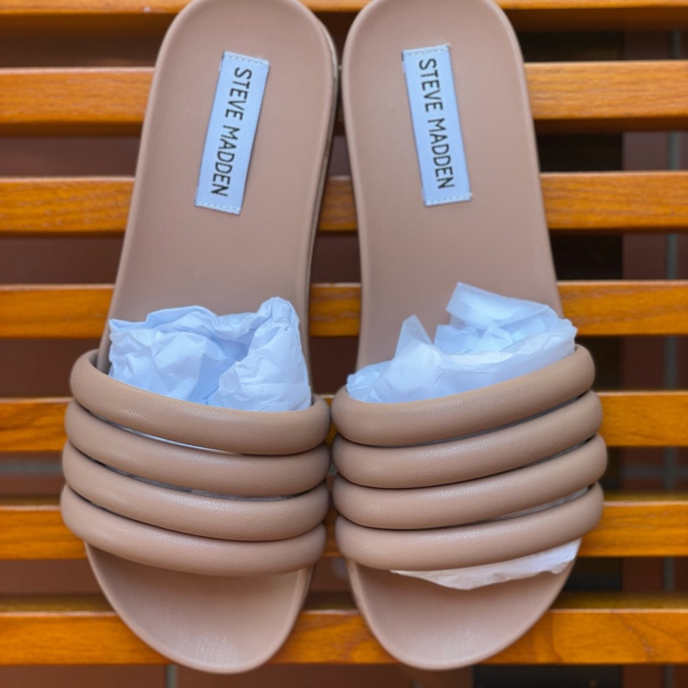 Steve Madden, DRIPS sandal — Nude